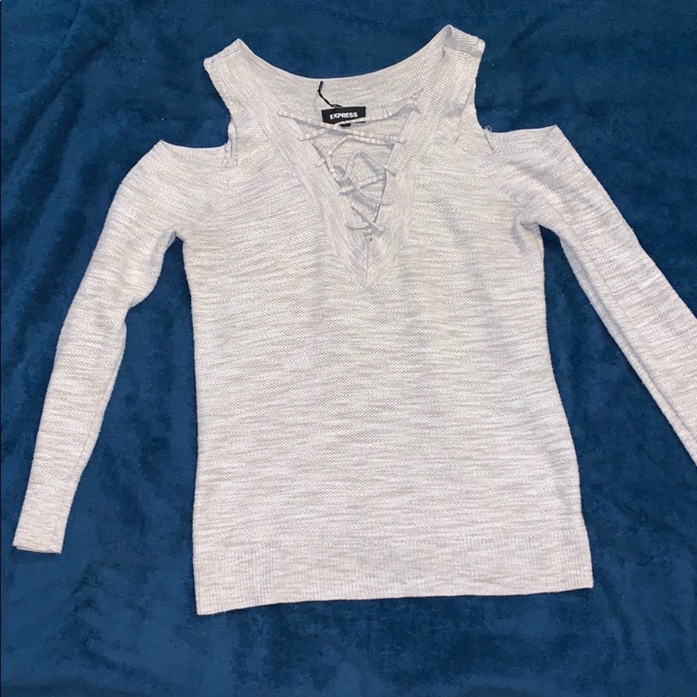 Express  NWOT Cold Shoulder sweater